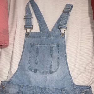 Overall shorts